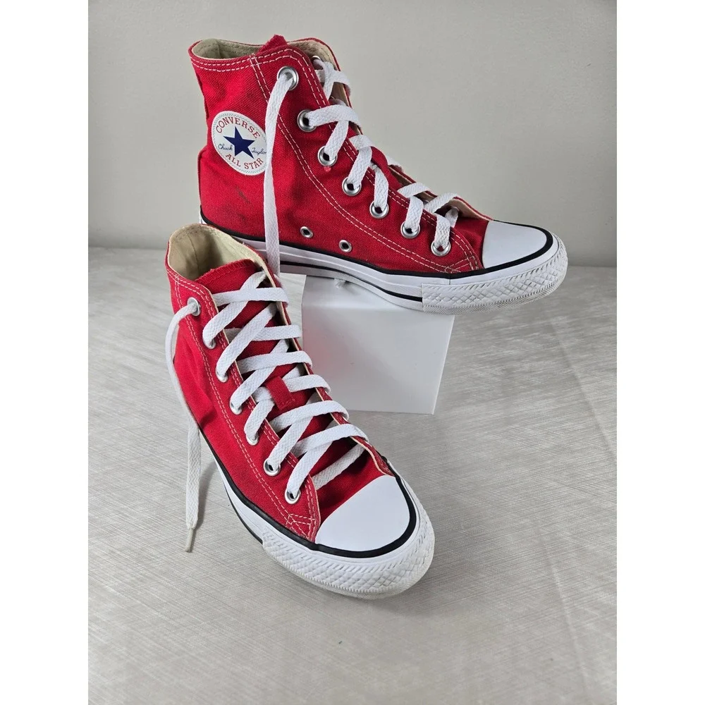 Converse Chuck Taylor All Star High Top Red Canvas Sneakers  Mens 4 Womens 6